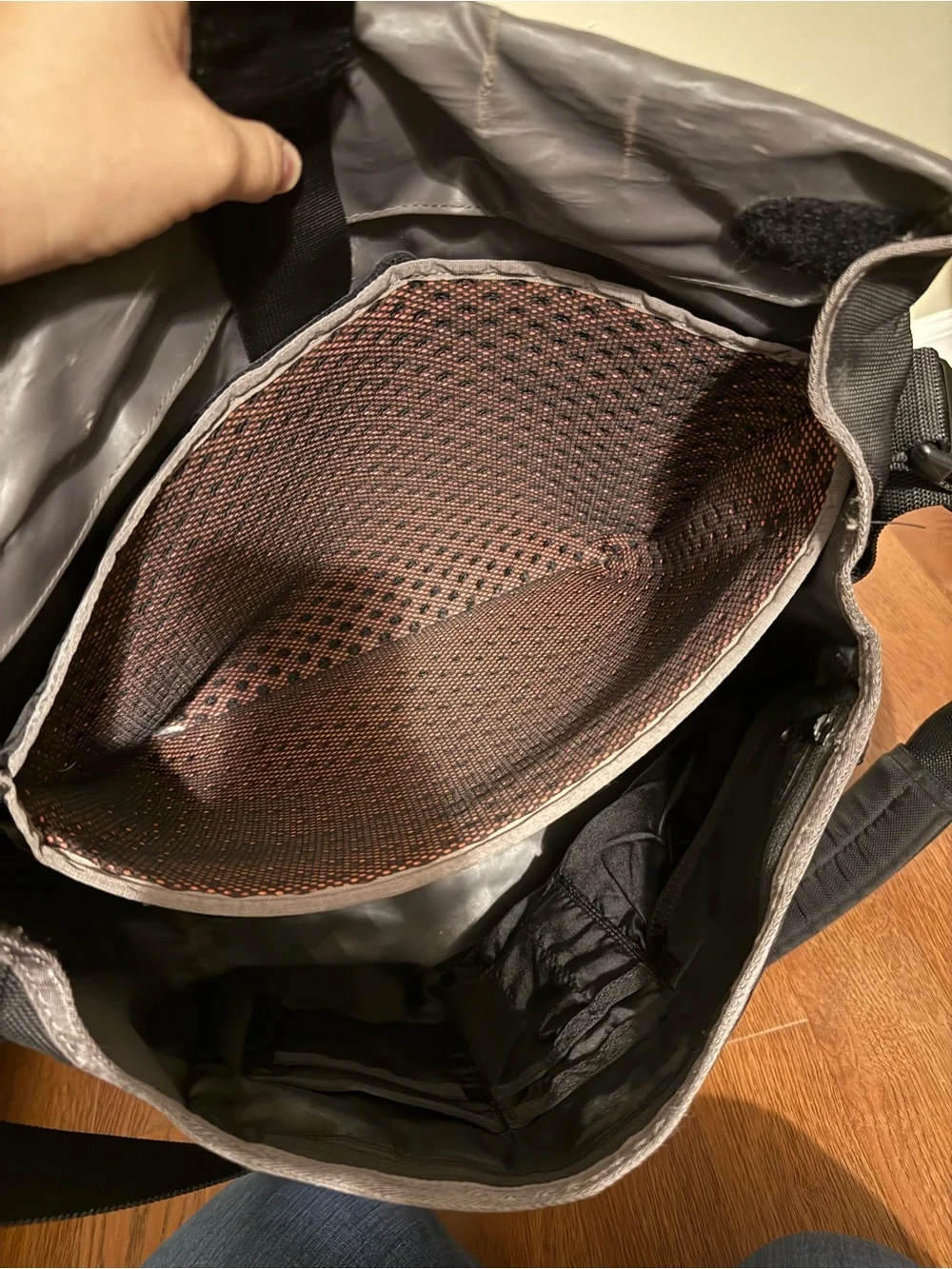 Timbuk2 Commute TSA Laptop Messenger Bag Black Gray Medium